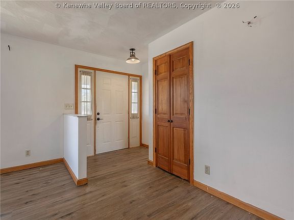 5th image of 134 Scott Depot Rd