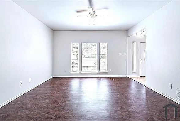 1411 Prentice St — Photo 6