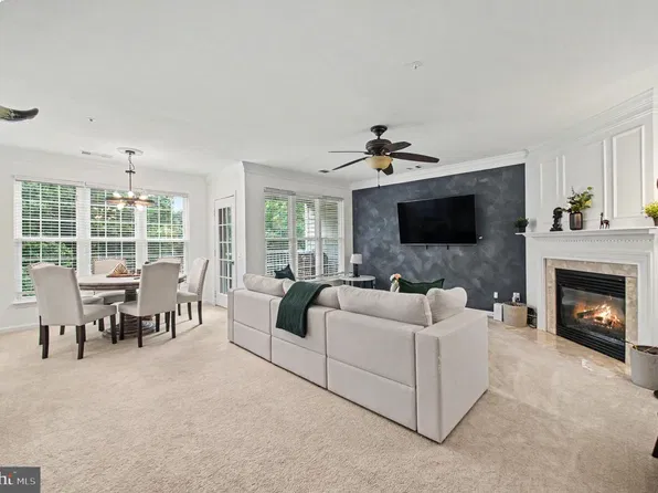 6035 Terrapin Pl Unit 303, Alexandria, VA 22310