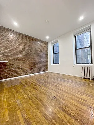 Rented by AJ Clarke | media 13