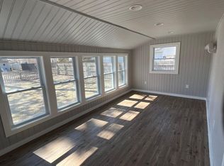 1320 Macarthur Rd, Madison, WI 53714