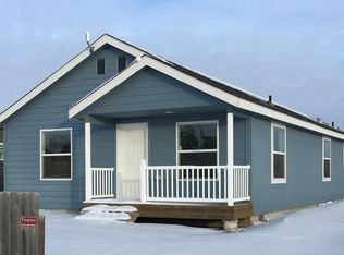 5622 Stoneview Ave, Williston, ND 58801