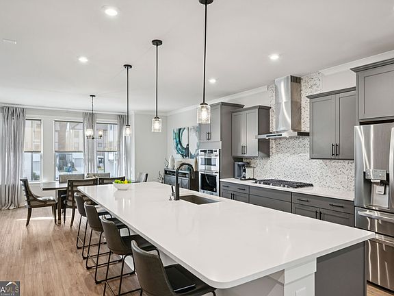 4th image of 1336 Stanley Park Dr #1