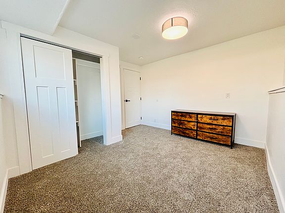 3rd image of 4459 S Butterfield St #B