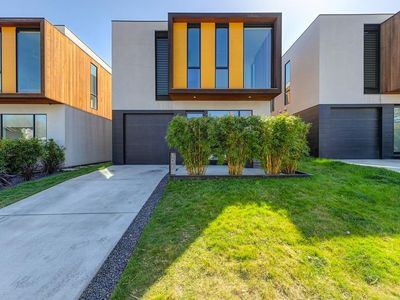 1012 Yale St, Sacramento, CA, 95818