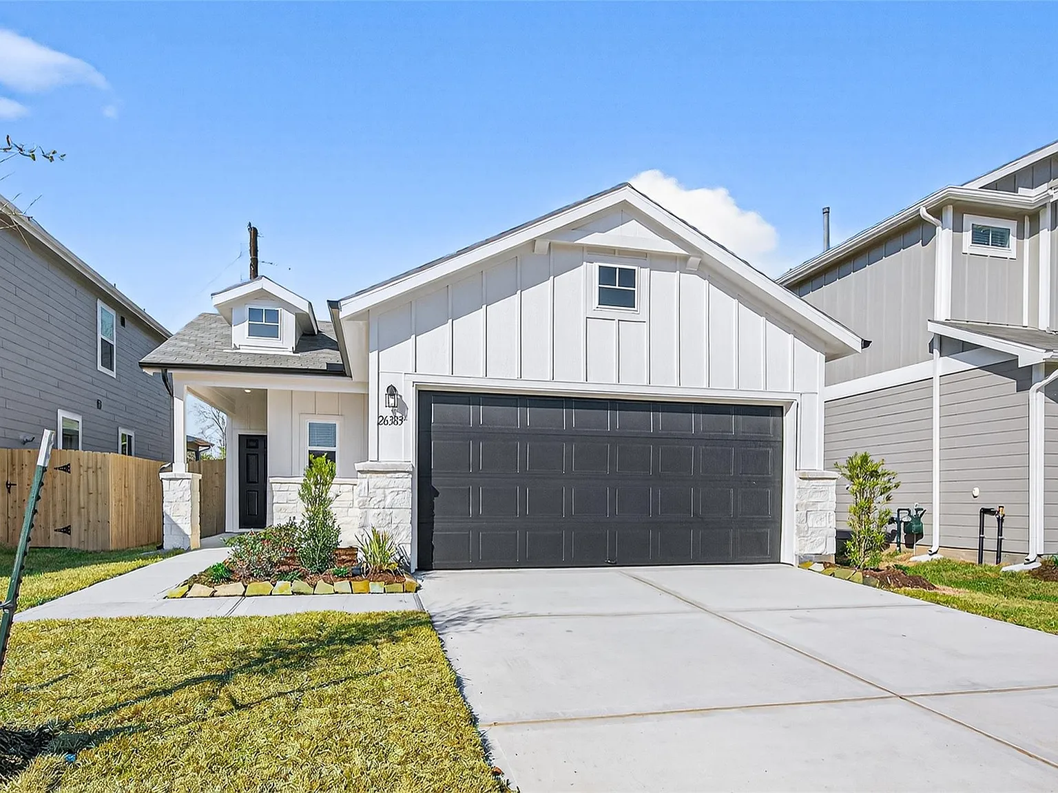 3 bed, 2.0 bath, 1204 sqft, $1,750 — Photo 4