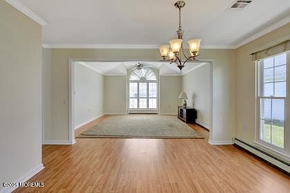 5th image of 58 Winterton Drive