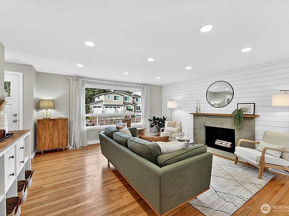 5th image of 22207 54th Avenue W