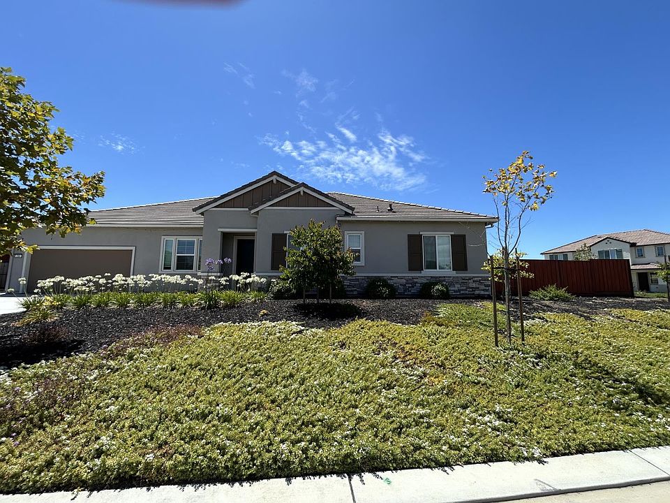 1st image of 280 Scarlett Way