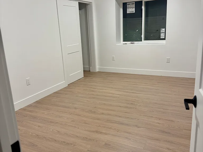 701 Clarendon Ave #B — Photo 7