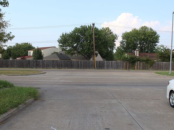 5th image of 402 Appomattox Dr