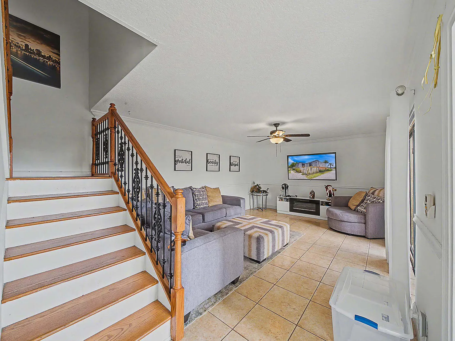 2 bed, 2.0 bath, 1232 sqft, $2,450 — Photo 3