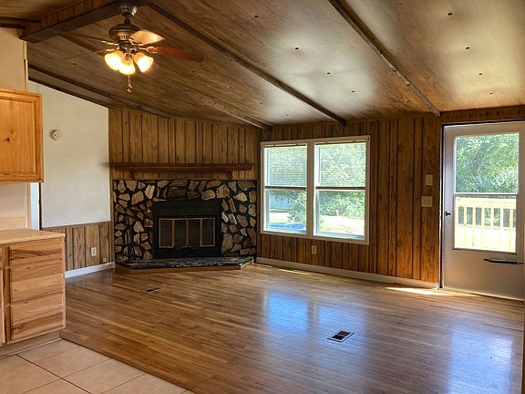 5th image of 1318 Clarks Creek Cir