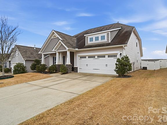 2nd image of 1685 Speartip Ln