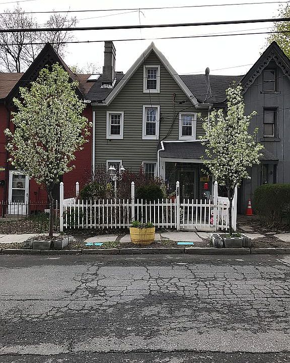 1st image of 267 Powell Ave