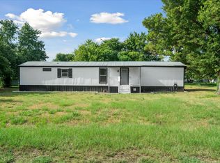 144 Superstar Dr, Trinidad, TX 75163