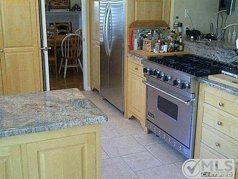 3rd image of 6800 Castle Peak Dr