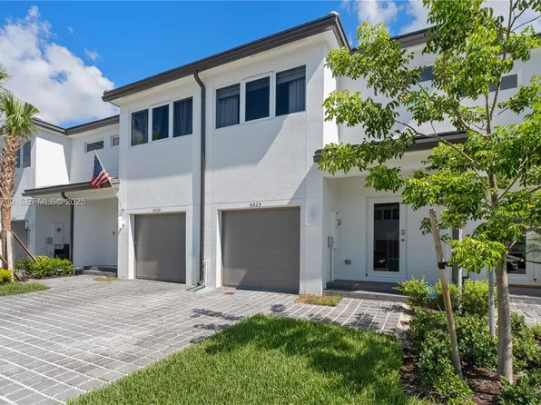 5025 SW 37th St, Hollywood, FL