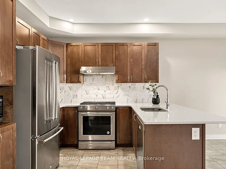 619 Geranium Walk — Photo 8