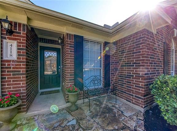3rd image of 4118 Moss Hollow Dr