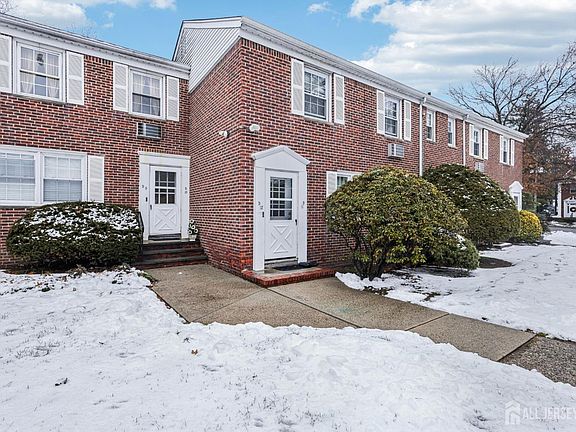 2nd image of 445 Morris Ave #11-D