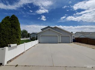 3 S Marjorie Ave, Middleton, ID 83644