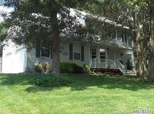 346 Pond Path, East Setauket, NY 11733