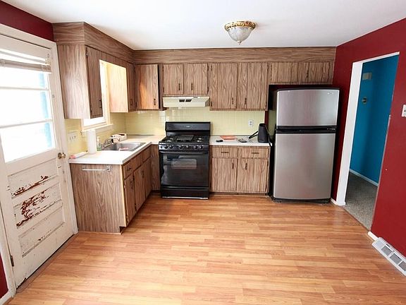 2nd image of 16 Fortin Dr