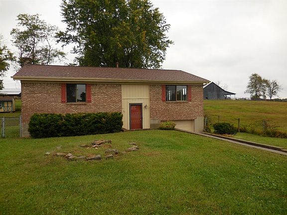 2nd image of 39 Elmwood Ct