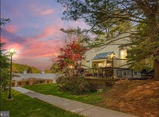 298 Belpaire Ct, Newtown Square, PA 19073