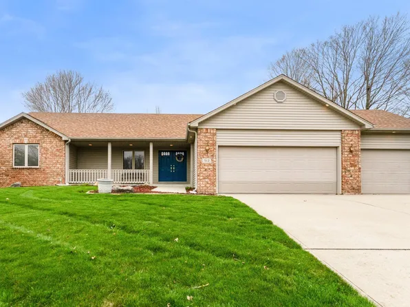 912 E Hawthorn Ln, Columbia City, IN 46725