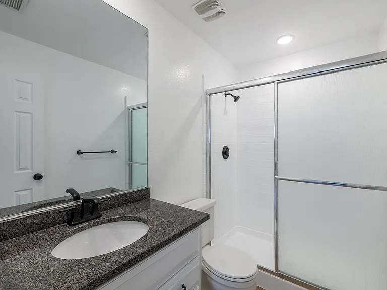 5302 Colodny Ave — Photo 25
