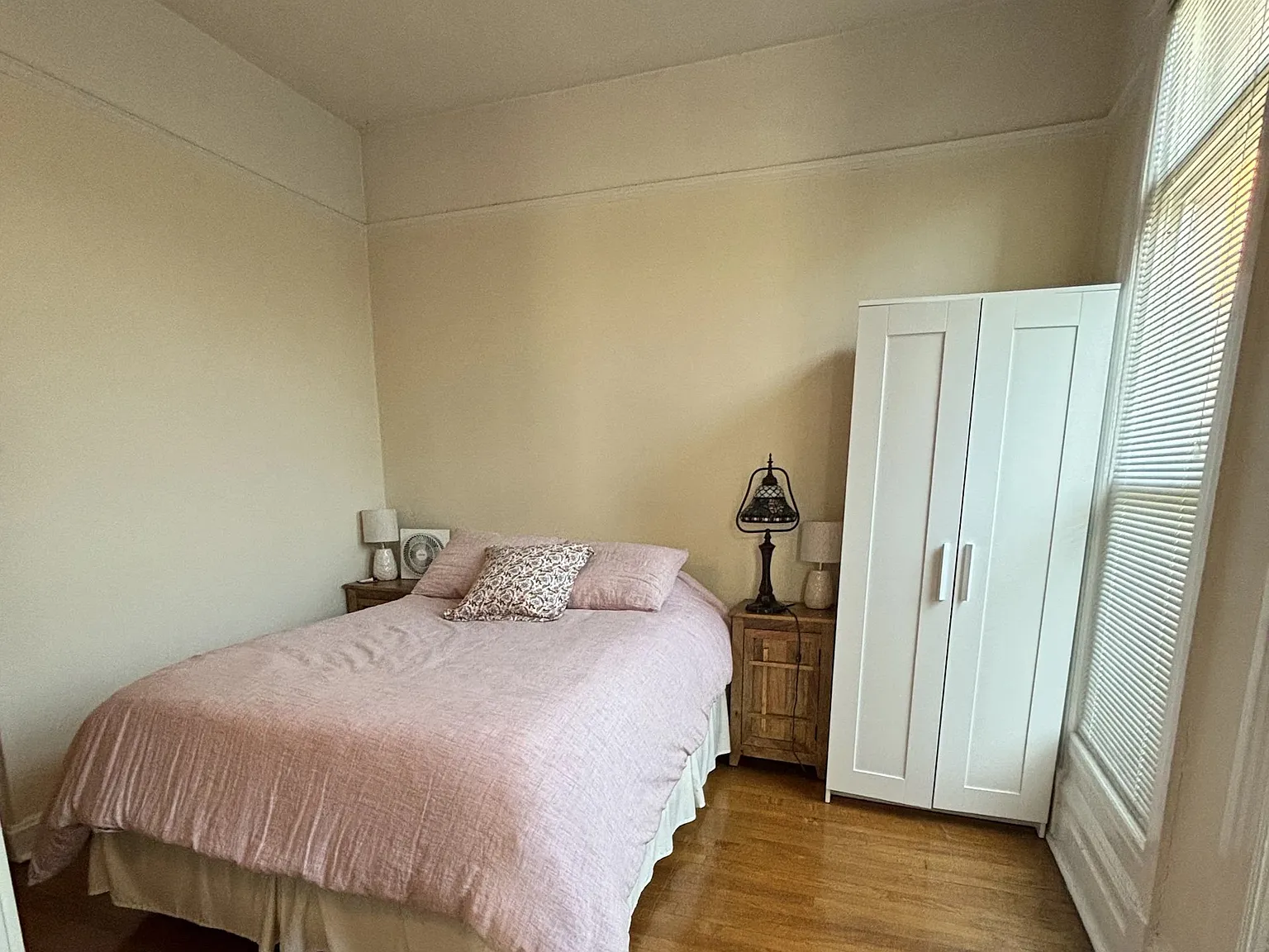 3730 N. Sheffield Ave — Photo 2