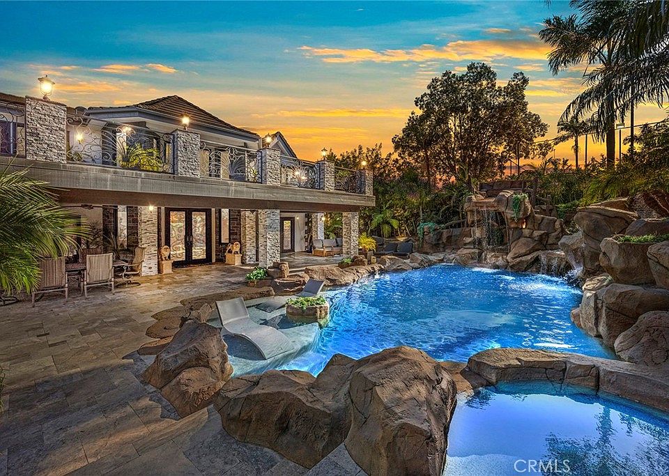 1st image of 5025 E Crescent Dr