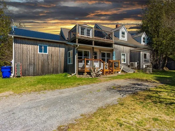 111 McKay Loop Rd, Pennfield, NB E5H 2K8