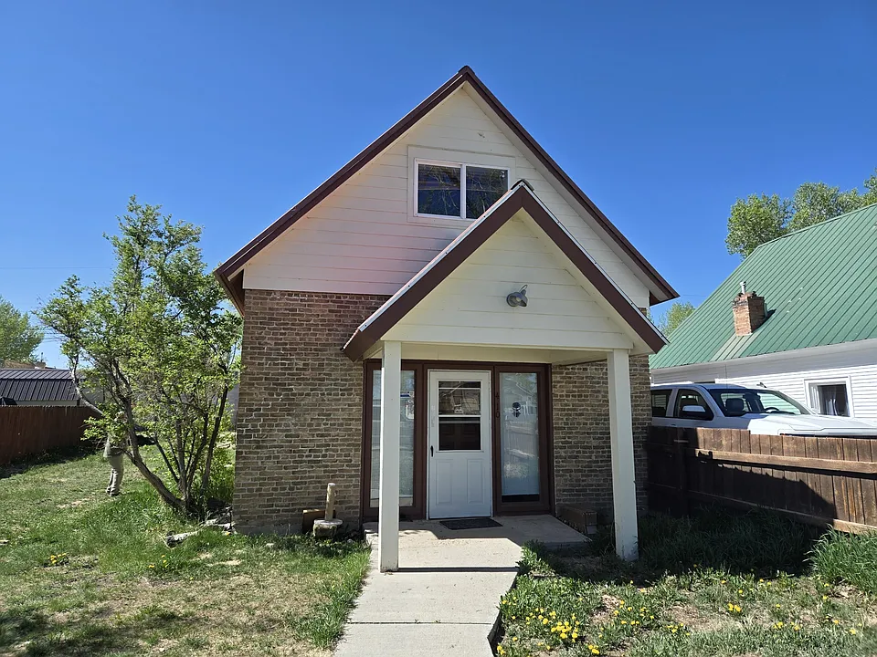 410 Smith Ave