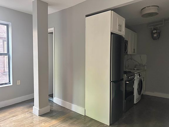 3rd image of 234 E 116th St APT 5