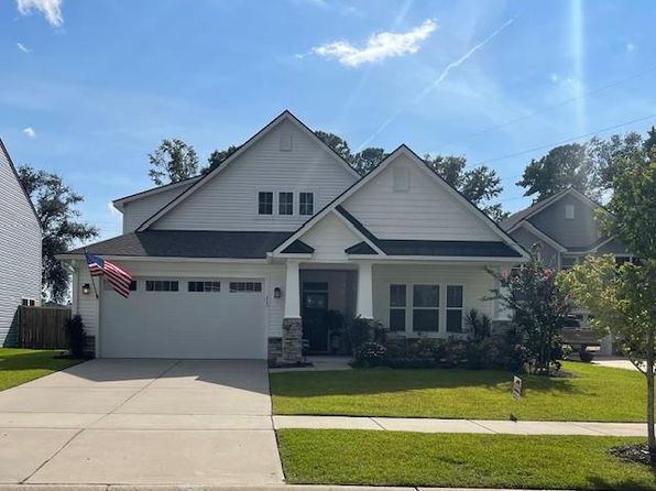 111 Country Oaks Ln