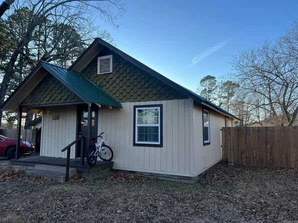 206 Adams St N, Mena, AR 71953