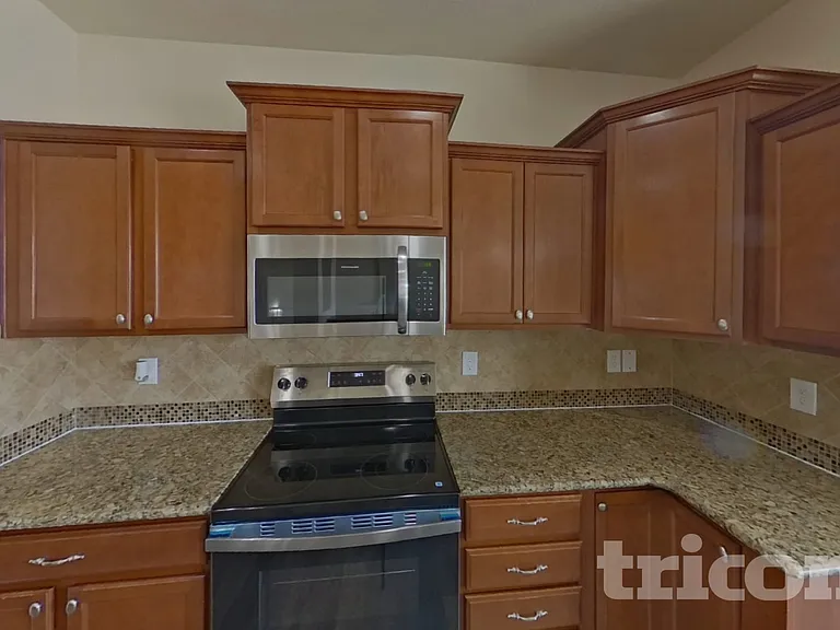 5425 Barnstormers Ave — Photo 9