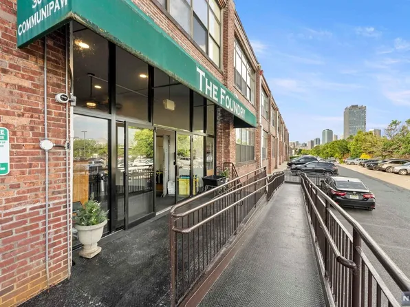 300 Communipaw Ave APT 108, Jersey City, NJ 07304