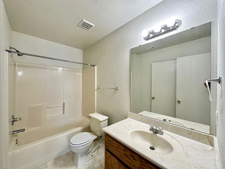 2706 Edgefield St — Photo 20
