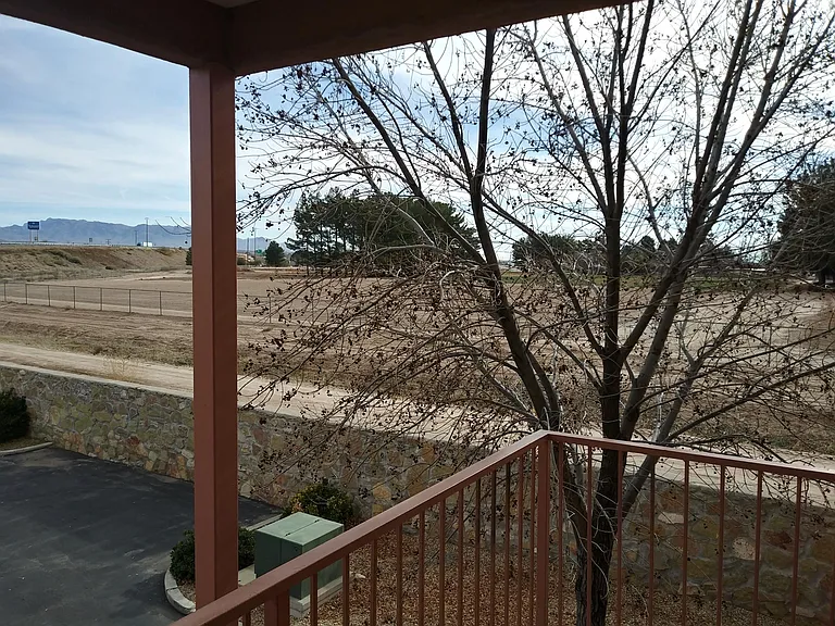 2300 Stern Dr #222 — Photo 8