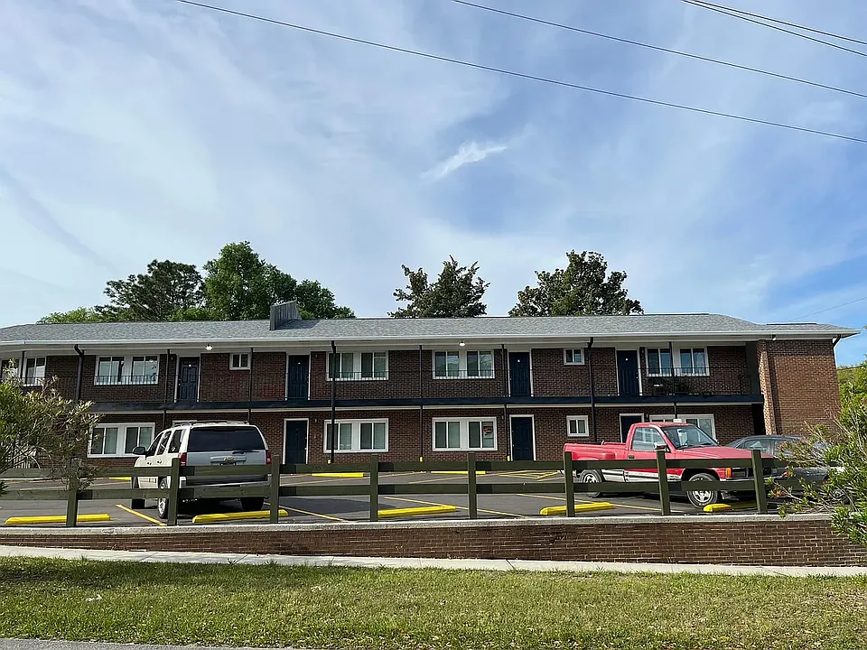 404 Davie Dr #16