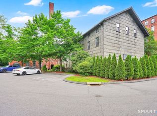 16 Vernon Ave APT 8, Vernon, CT 06066