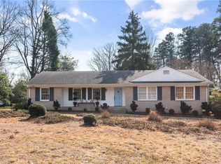 4213 W Friendly Ave, Greensboro, NC 27410