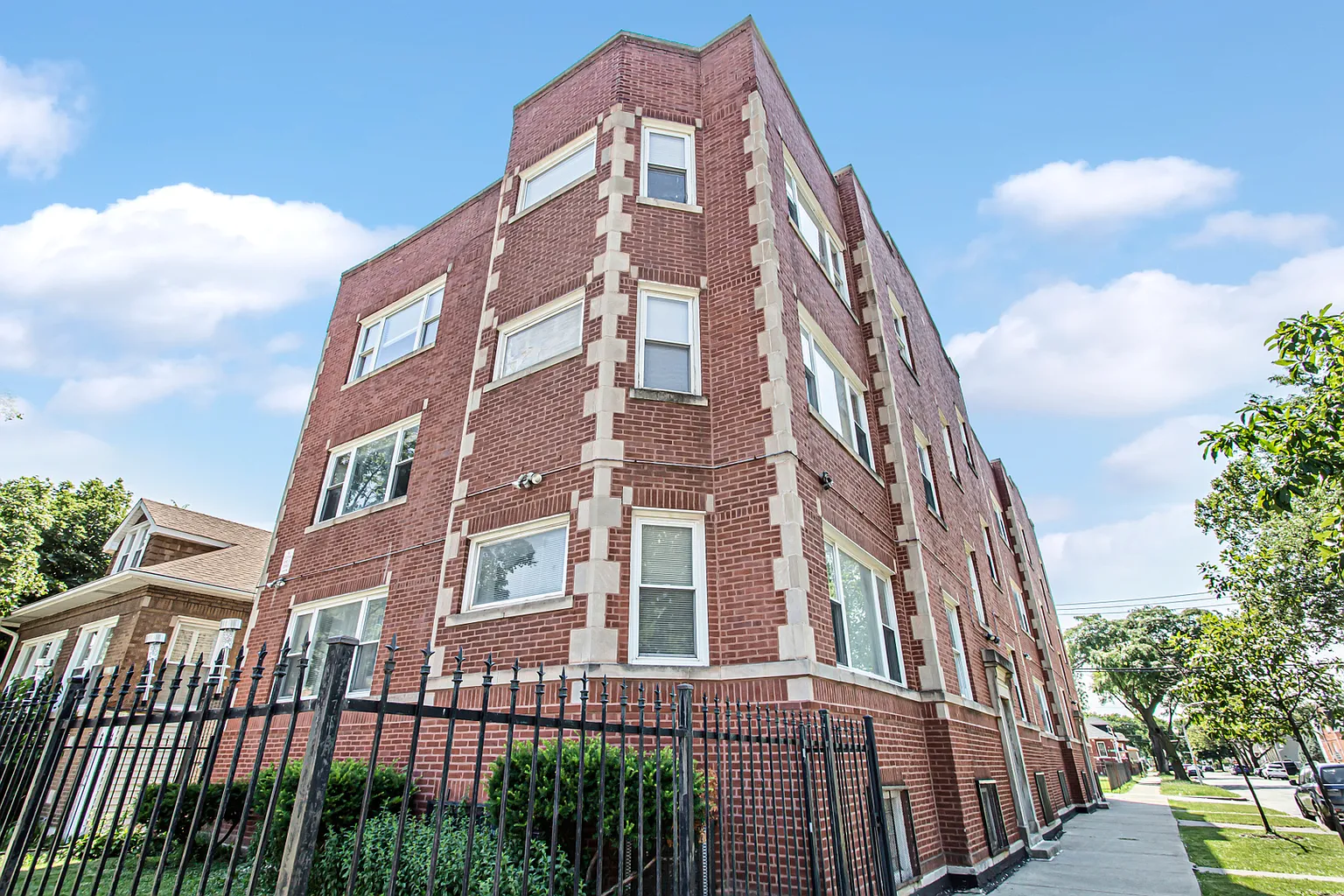4107 W Iowa St #1 photo 1