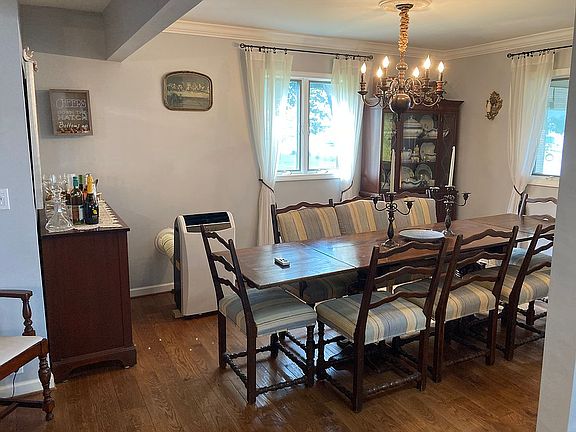 3rd image of 3925 England Dr