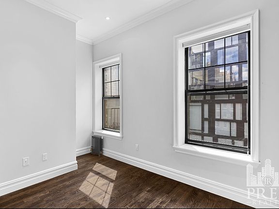 5th image of 244 10th Ave APT 5W
