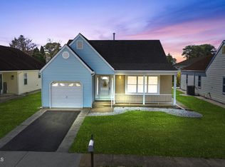 96 Narberth Way, Toms River, NJ